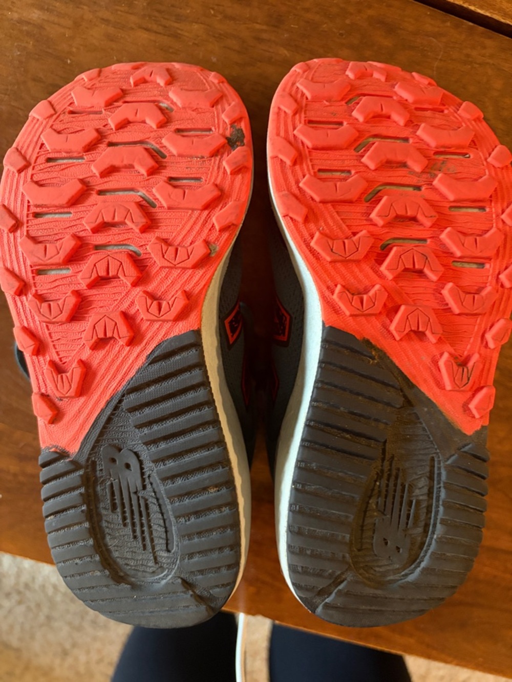 Boys New Balance Shoes-teal & orange size 12 - Picture 4 of 5